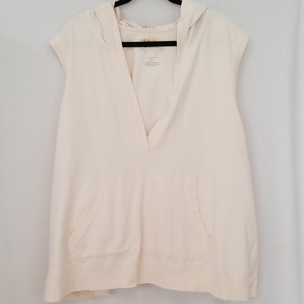 EUC hooded vest, size 26/28 by V Sports